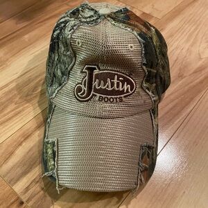 Justin Boots Tan and Camo Cap